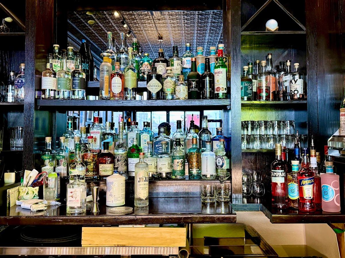 Luna & The Bear - Kitchen & Libation House
