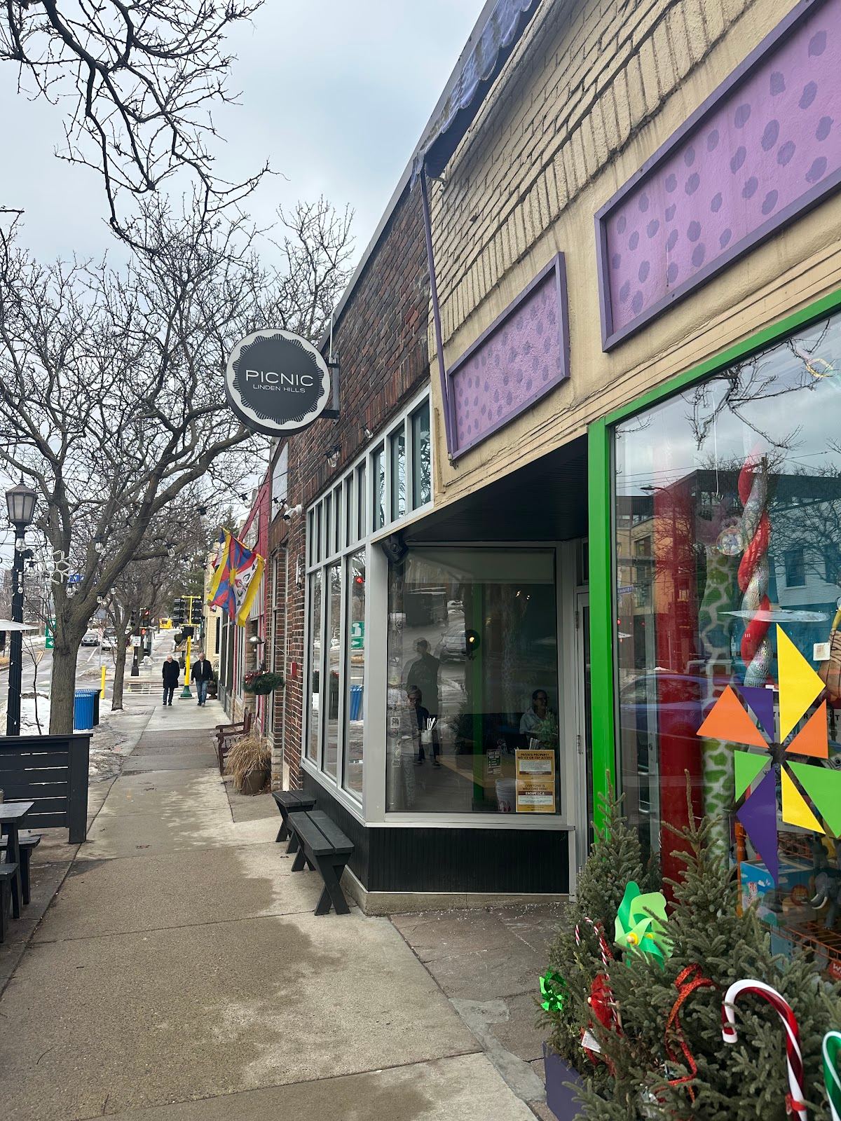 Picnic | Linden Hills