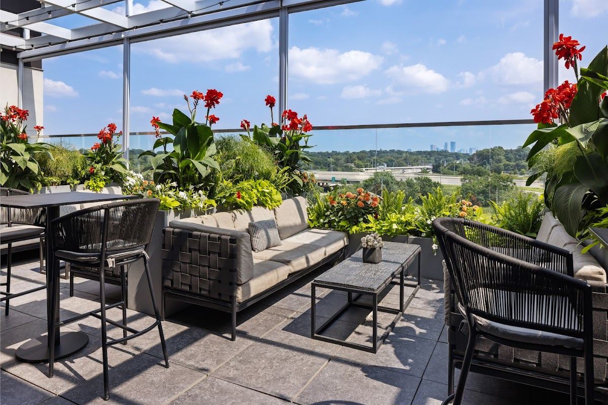 REVEAL Rooftop Bar and Lounge