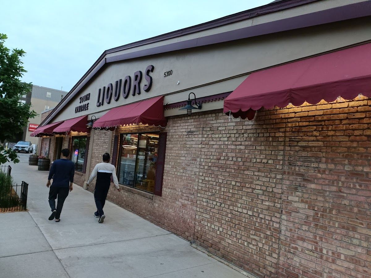 South Lyndale Liquors & Market