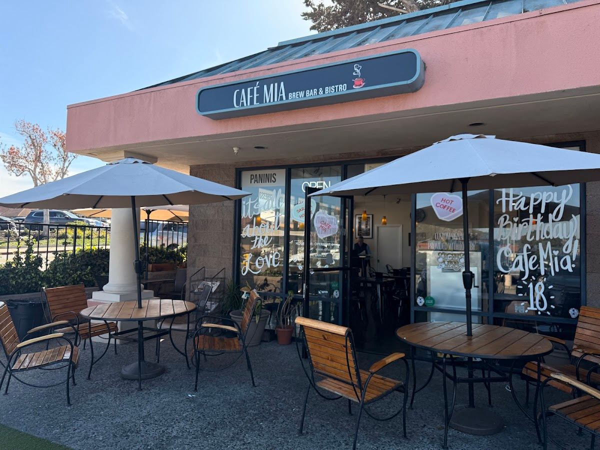 Café Mia Brew Bar & Bistro