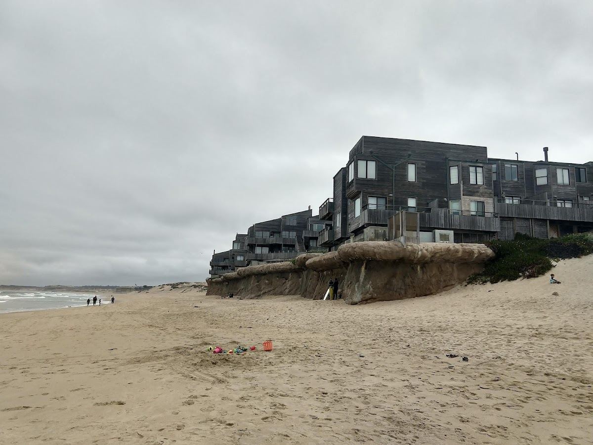 Del Monte Beach