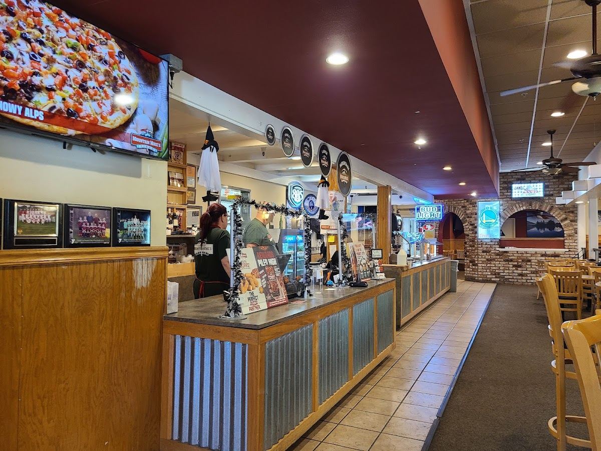 Mountain Mike's Pizza