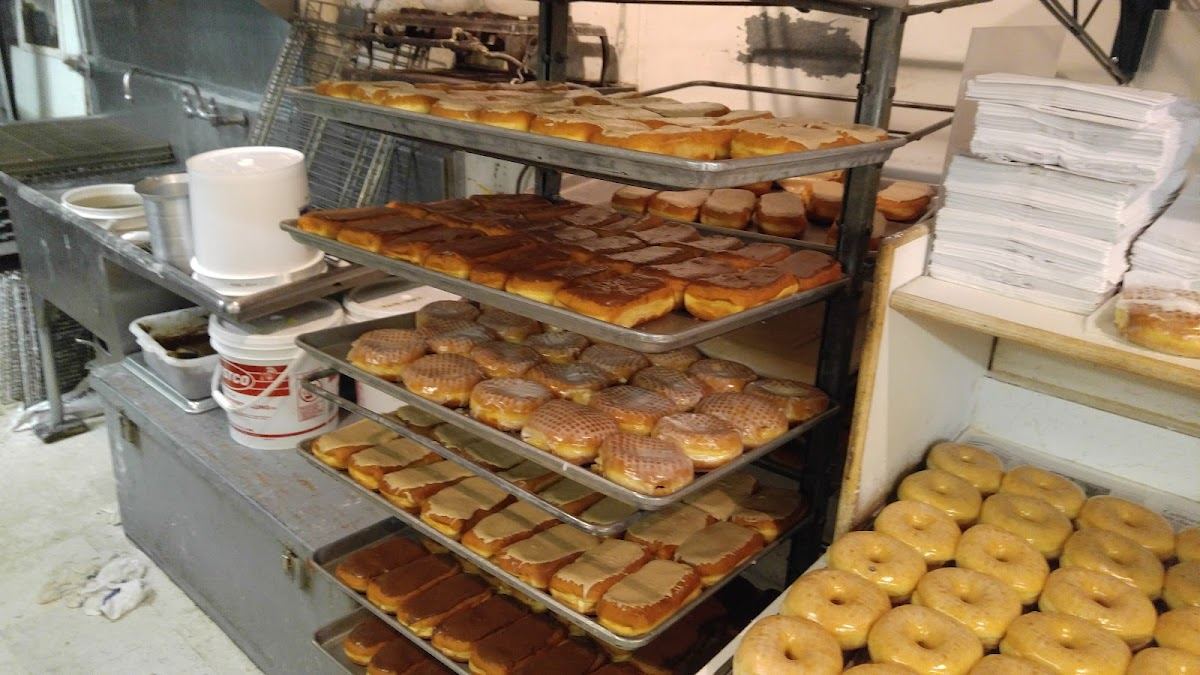 Red's Donuts