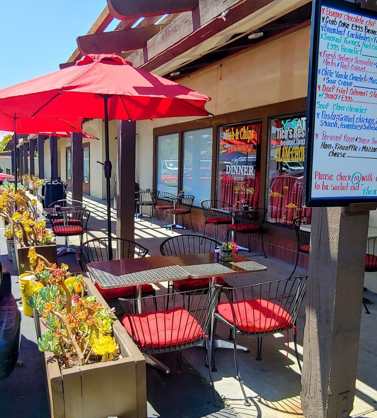 Tico's Breakfast & Lunch