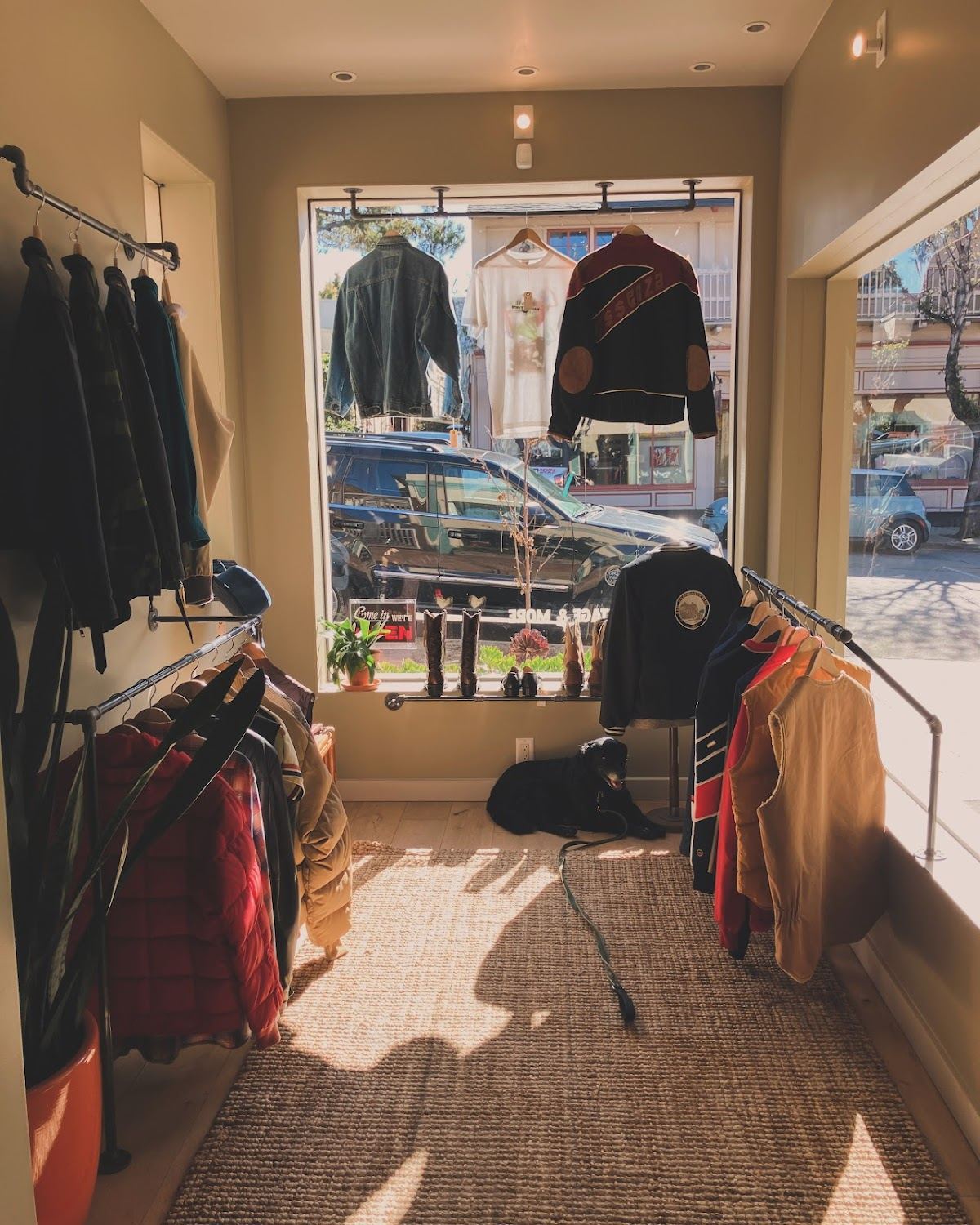 Wally's Men's Vintage & More