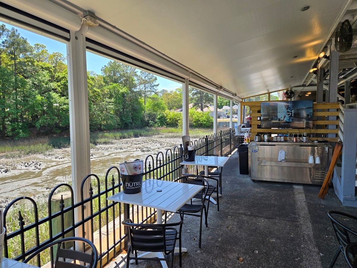 Neal's Creekhouse