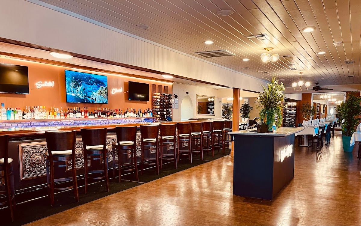 Portofino Italian Kitchen & Wine Bar