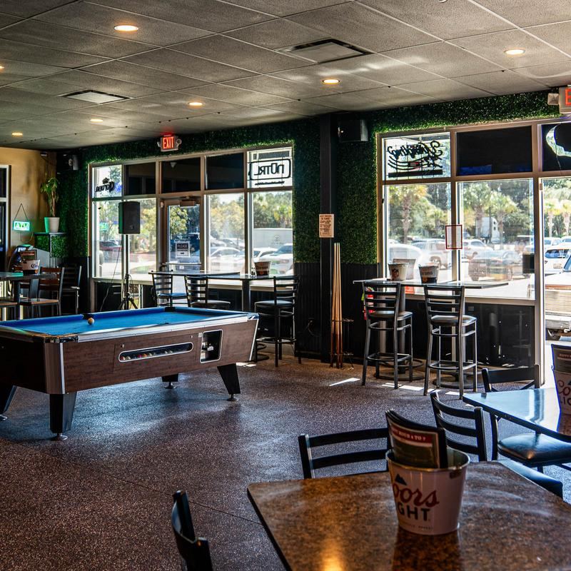 Sammy's local sports bar & grill