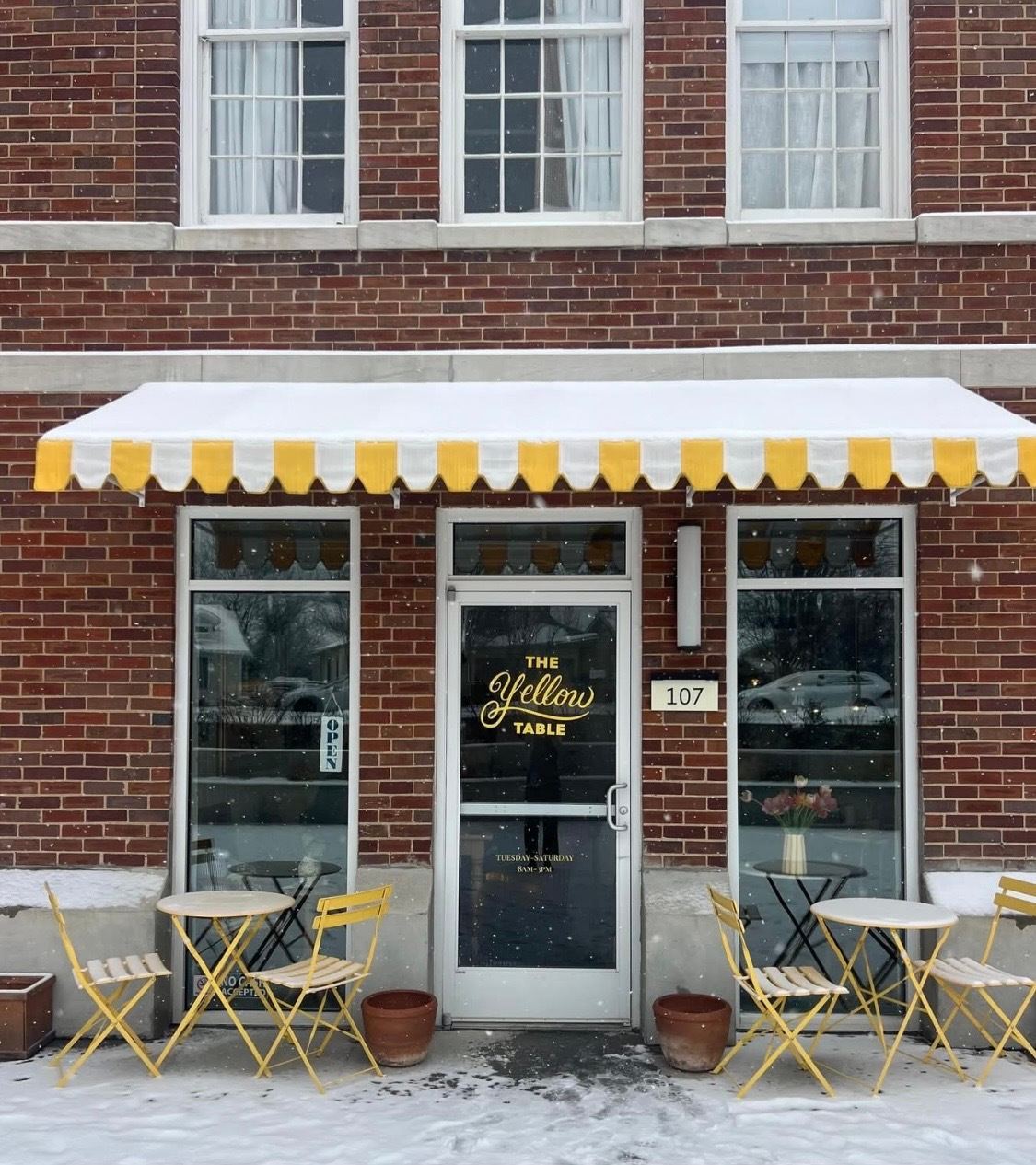 The Yellow Table Café