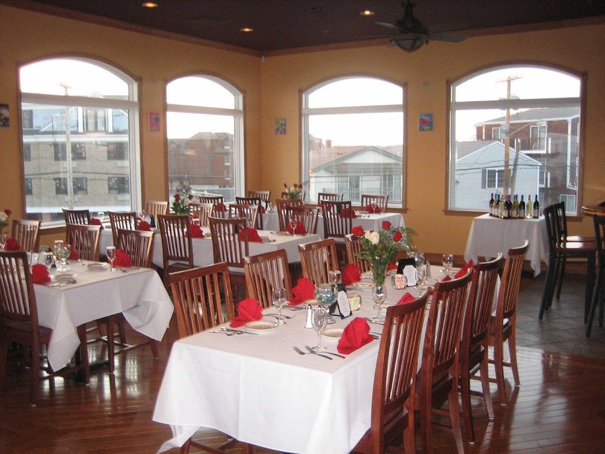 Aquidneck Pizzeria & Bar