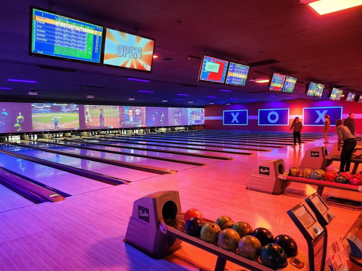 Bowlero Belleville