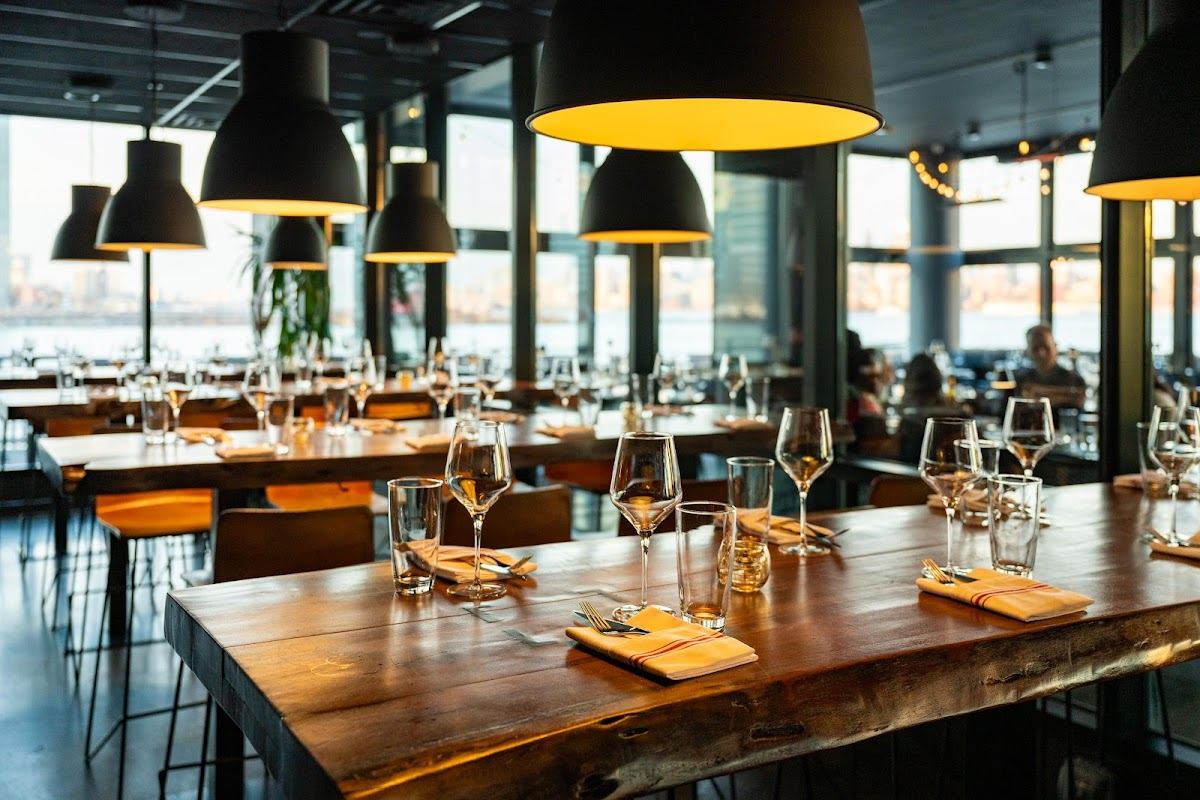 Lokal Eatery & Bar