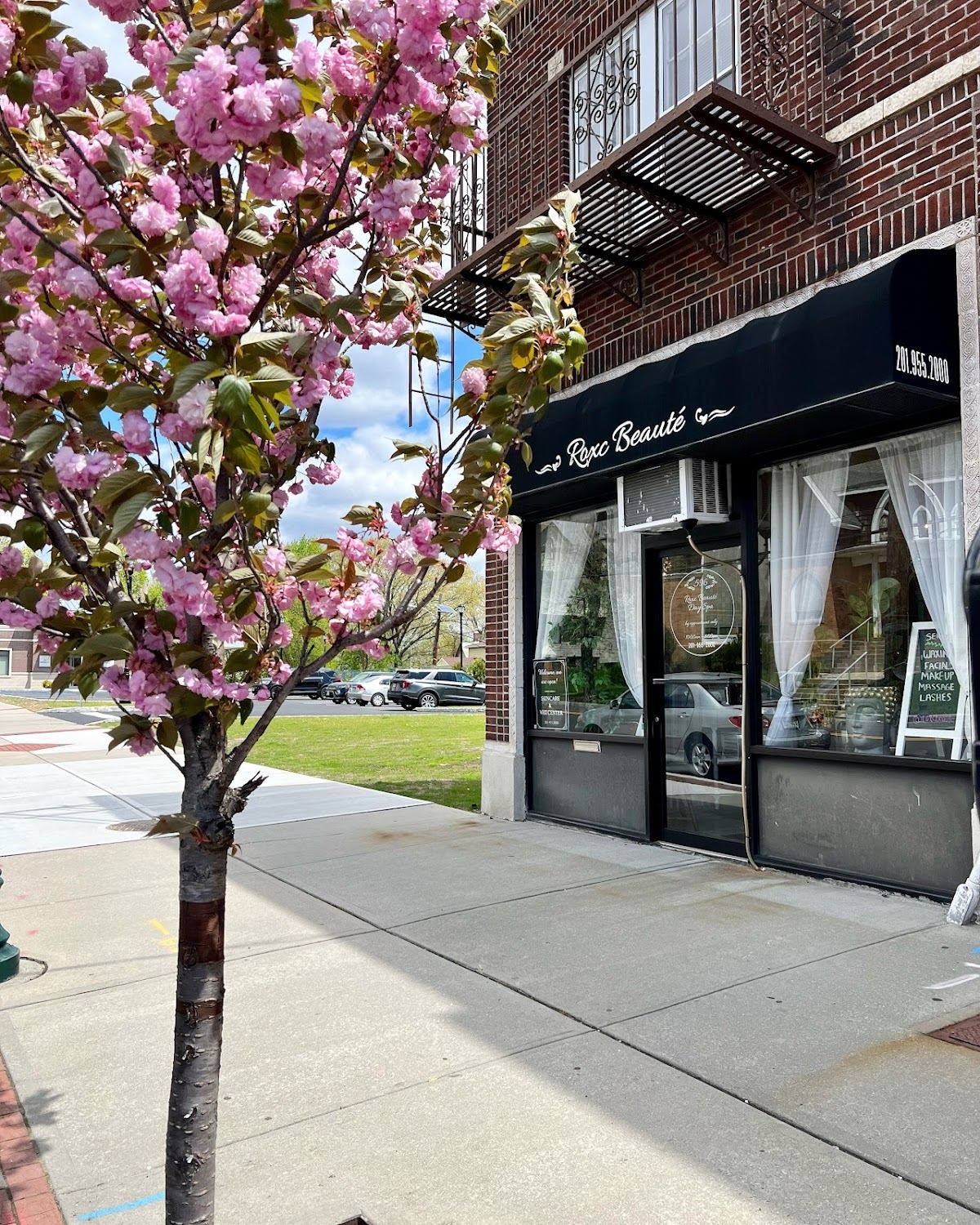 Roxc Beauté Skincare & Wax Center