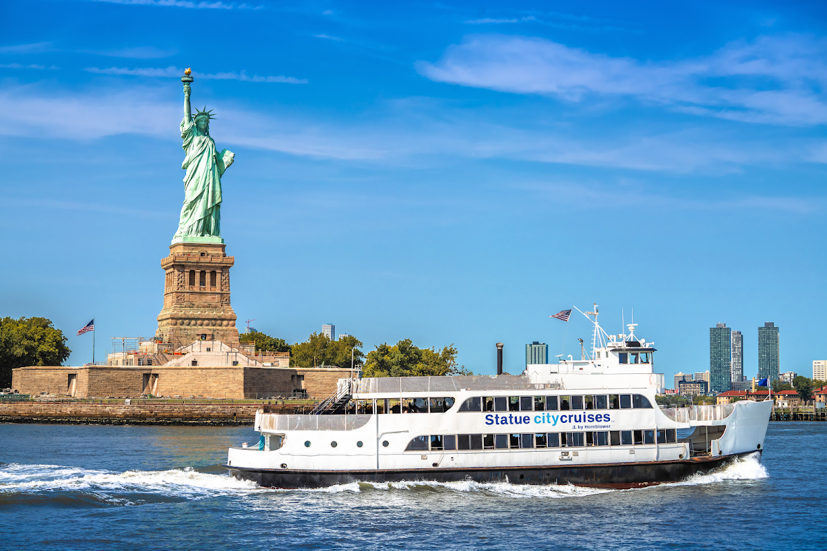 Statue City Cruises Battery Park