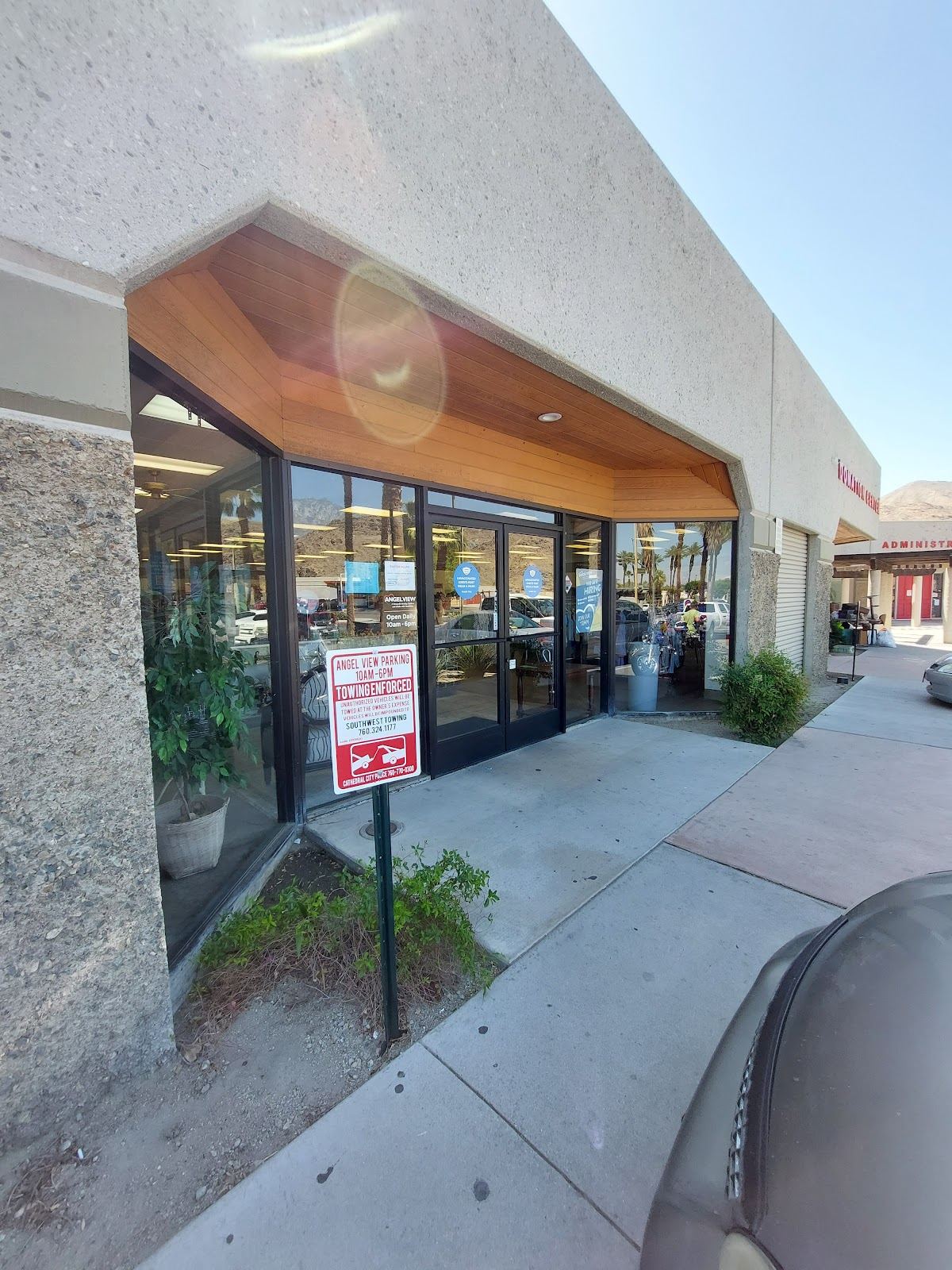 Angel View Resale Store - Cathedral City