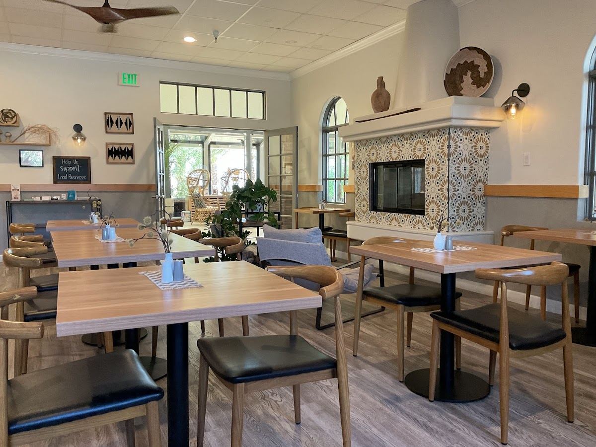 Azure Palm Café