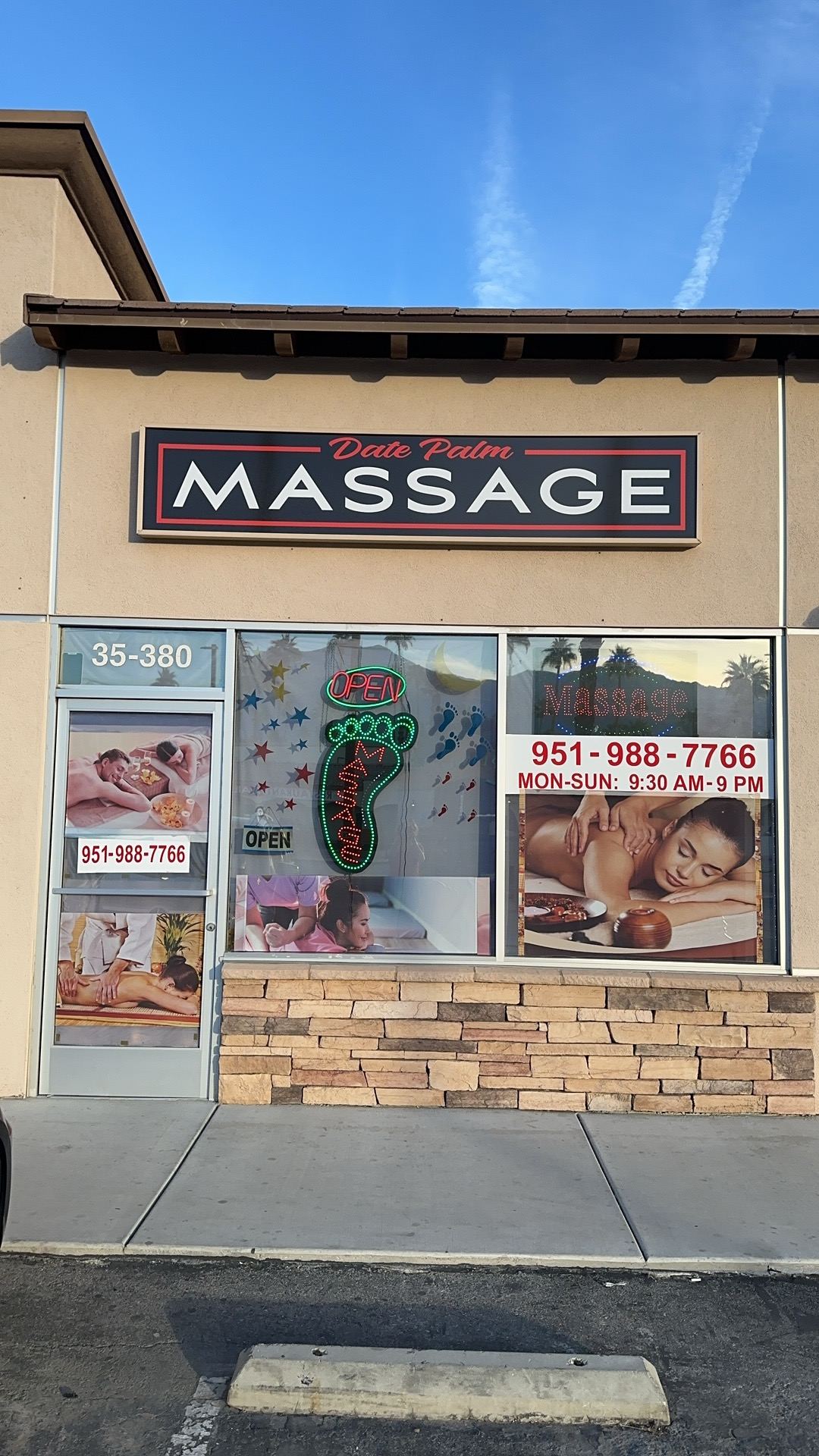 Date Palm Massage