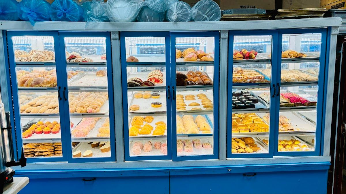 Panaderia Royal cake