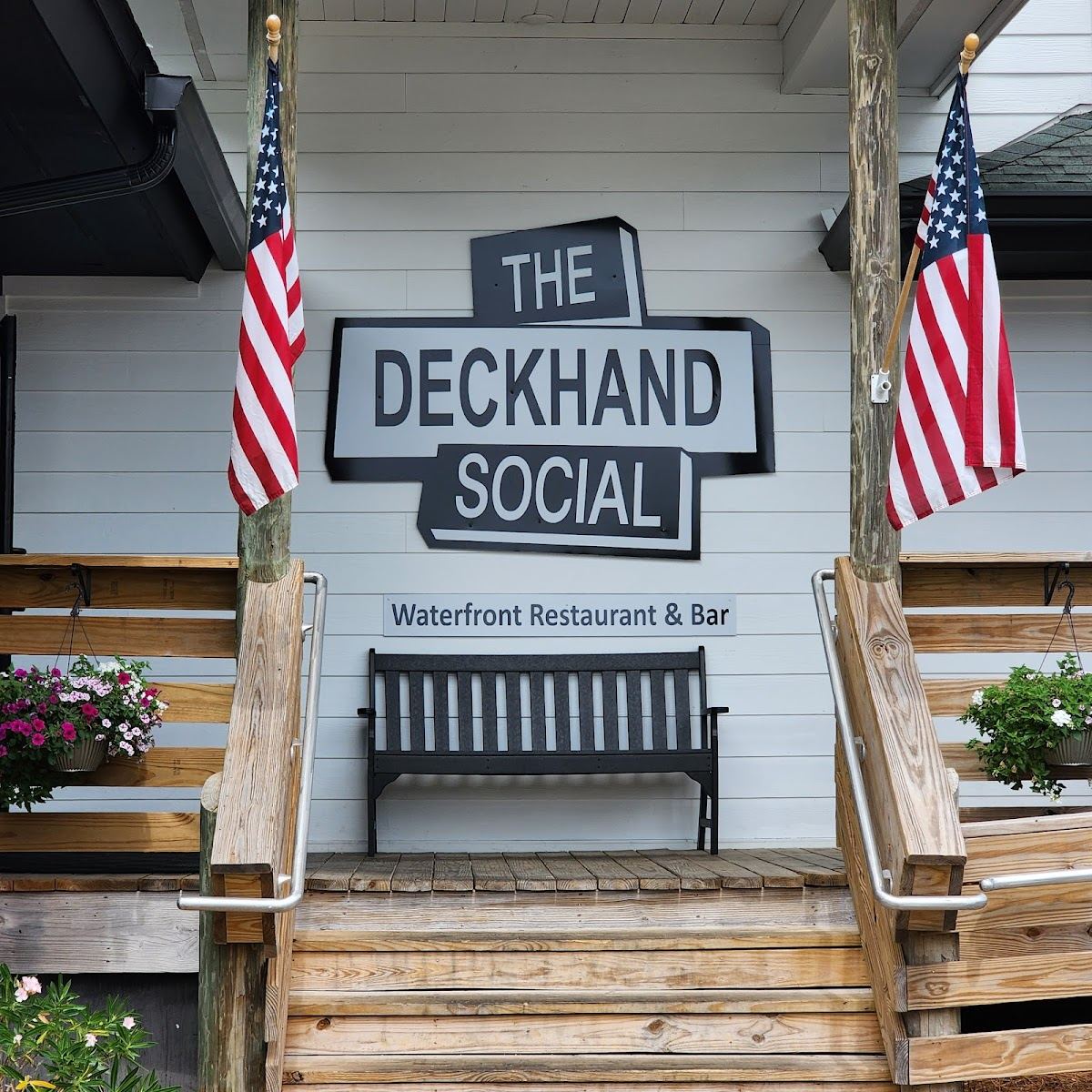 The Deckhand Social