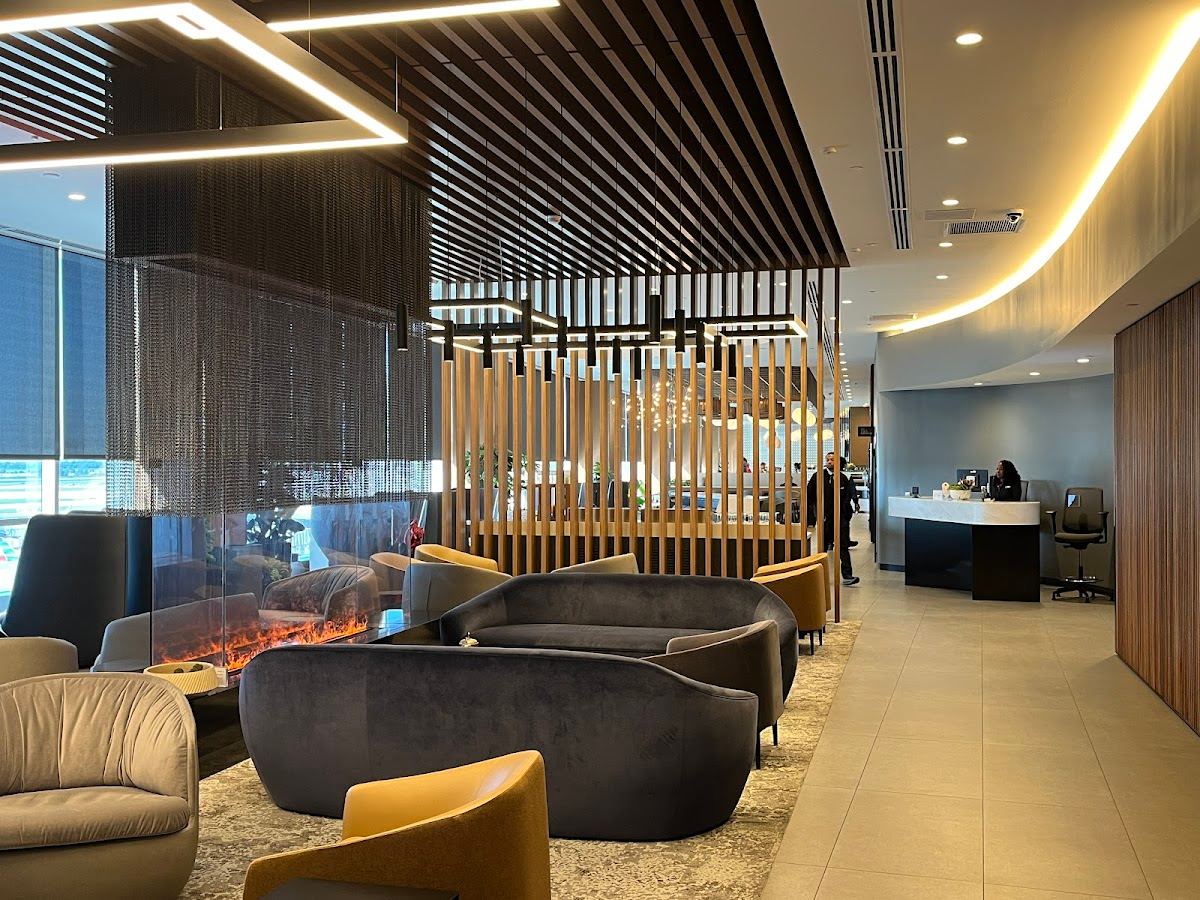 Admirals Club Terminal A