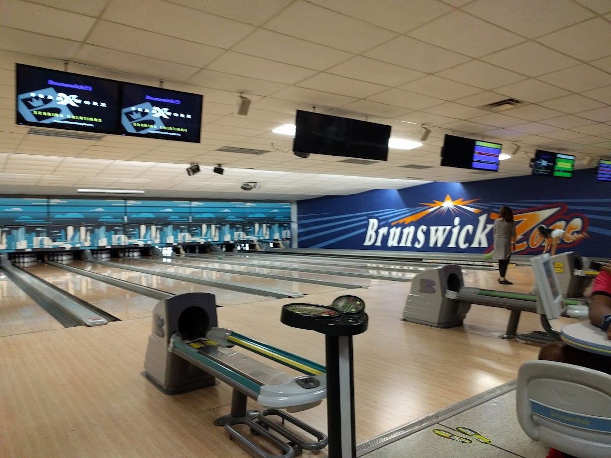 Bowlero Deptford