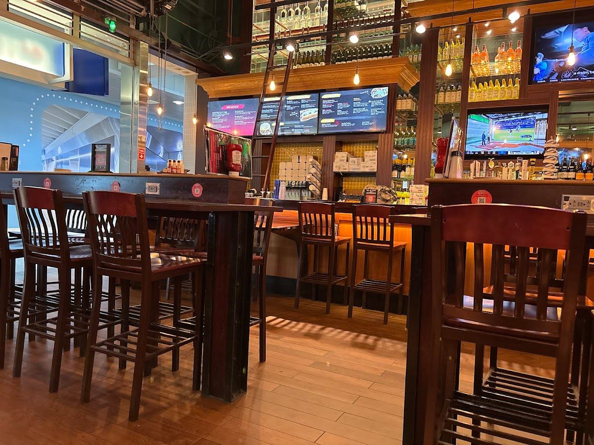 Chickie's & Pete's Terminal A
