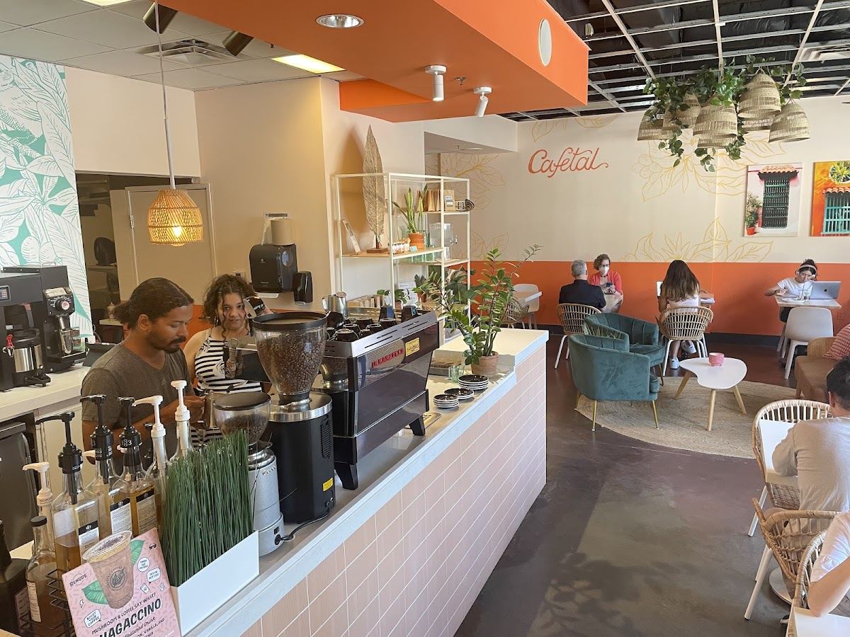 Cafetal Coffee & Familia
