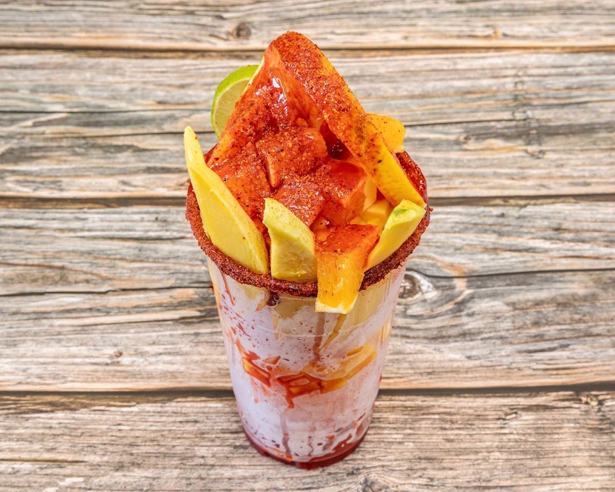 DOGOS Y RASPADOS ALEX LLC