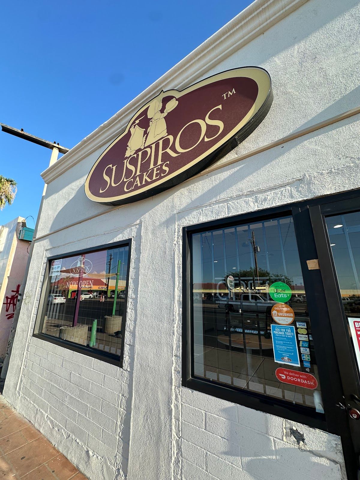 Suspiros Cakes Southern Ave.
