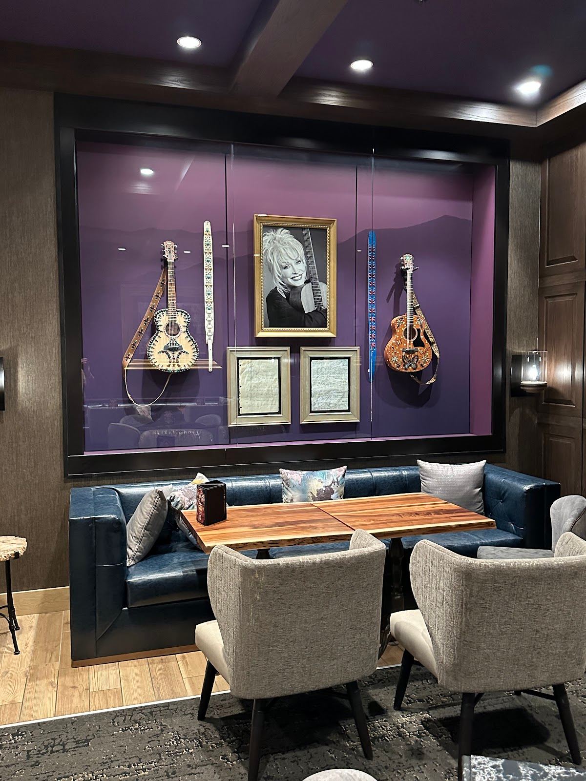 Acoustic Lobby