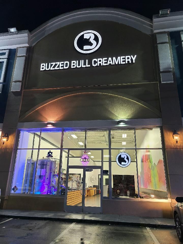 Buzzed Bull Creamery - Pigeon Forge, TN
