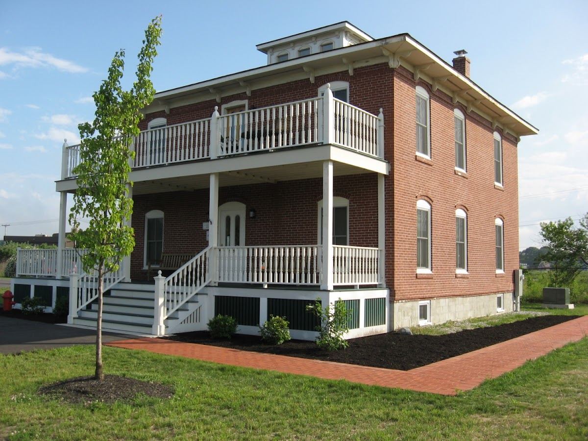 Cushing's Point Museum