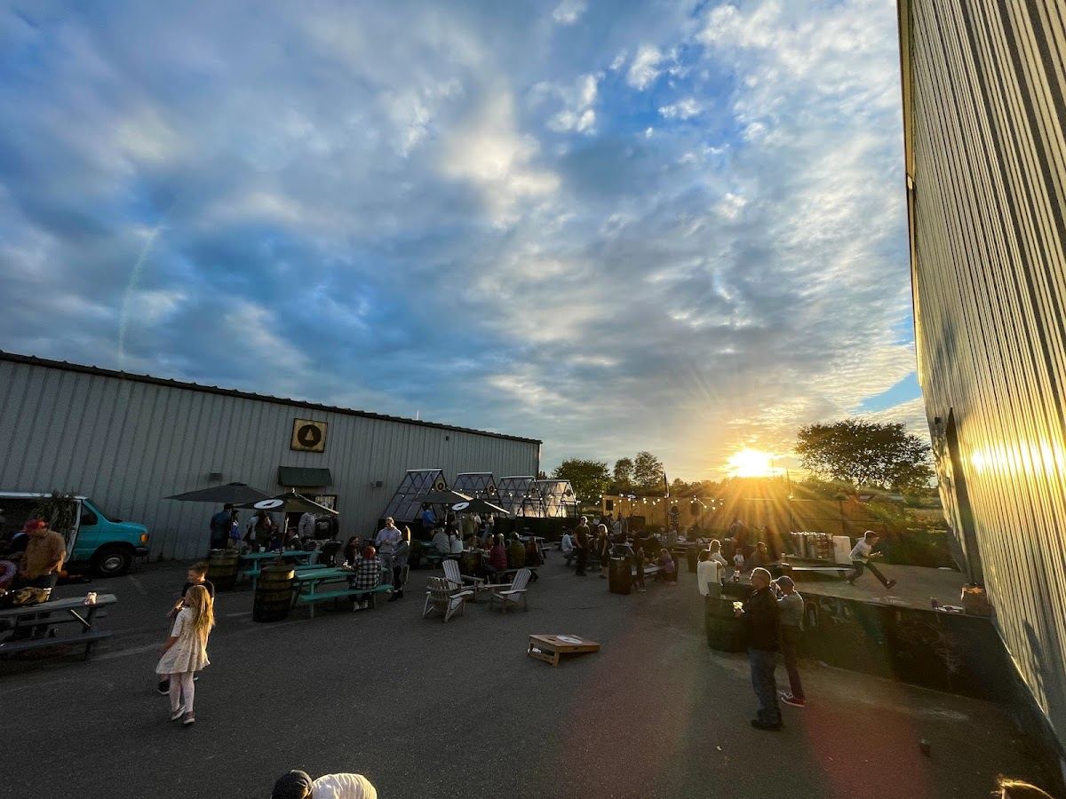 Lone Pine Brewing Company