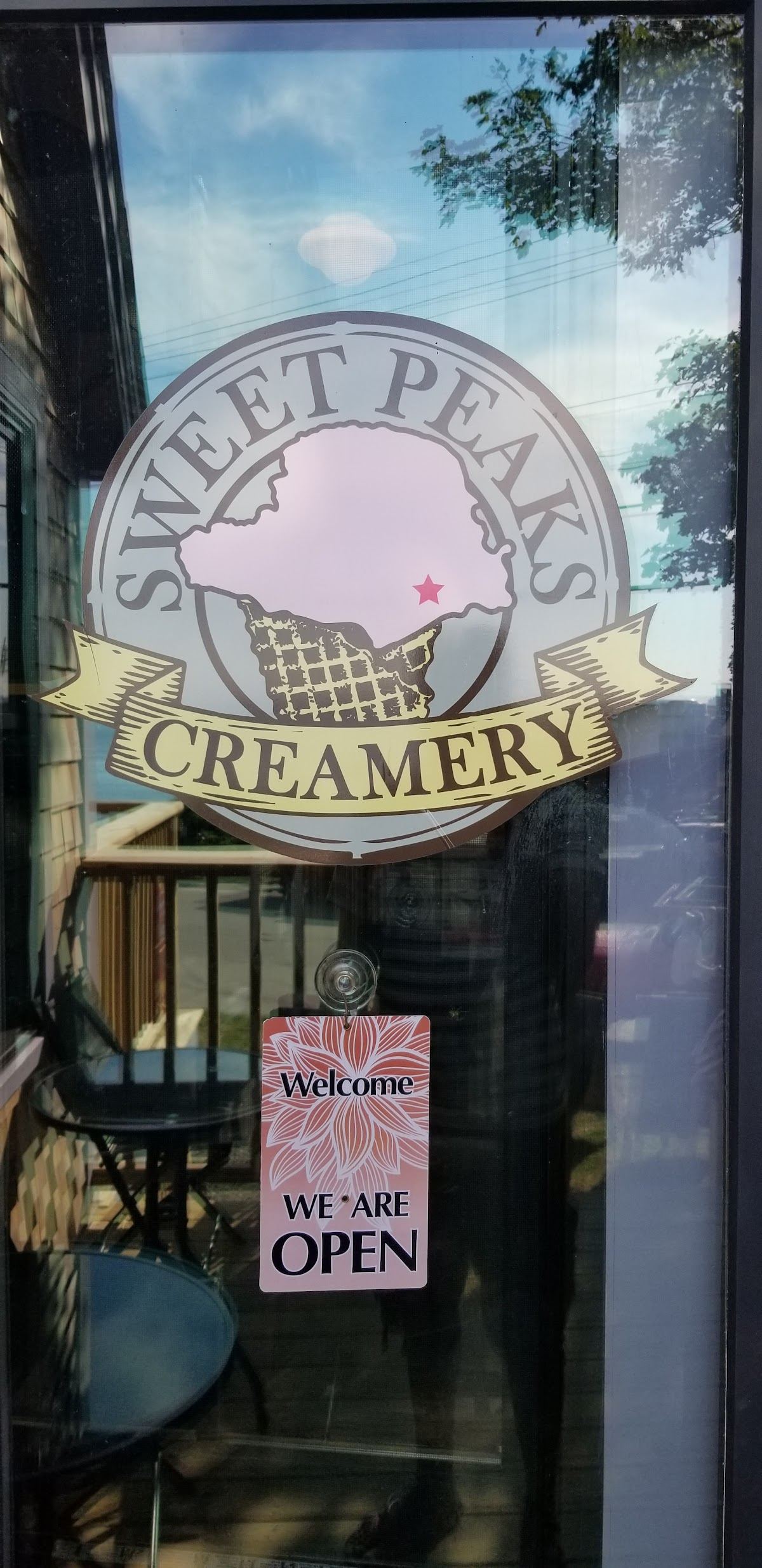 Sweet Peaks Creamery