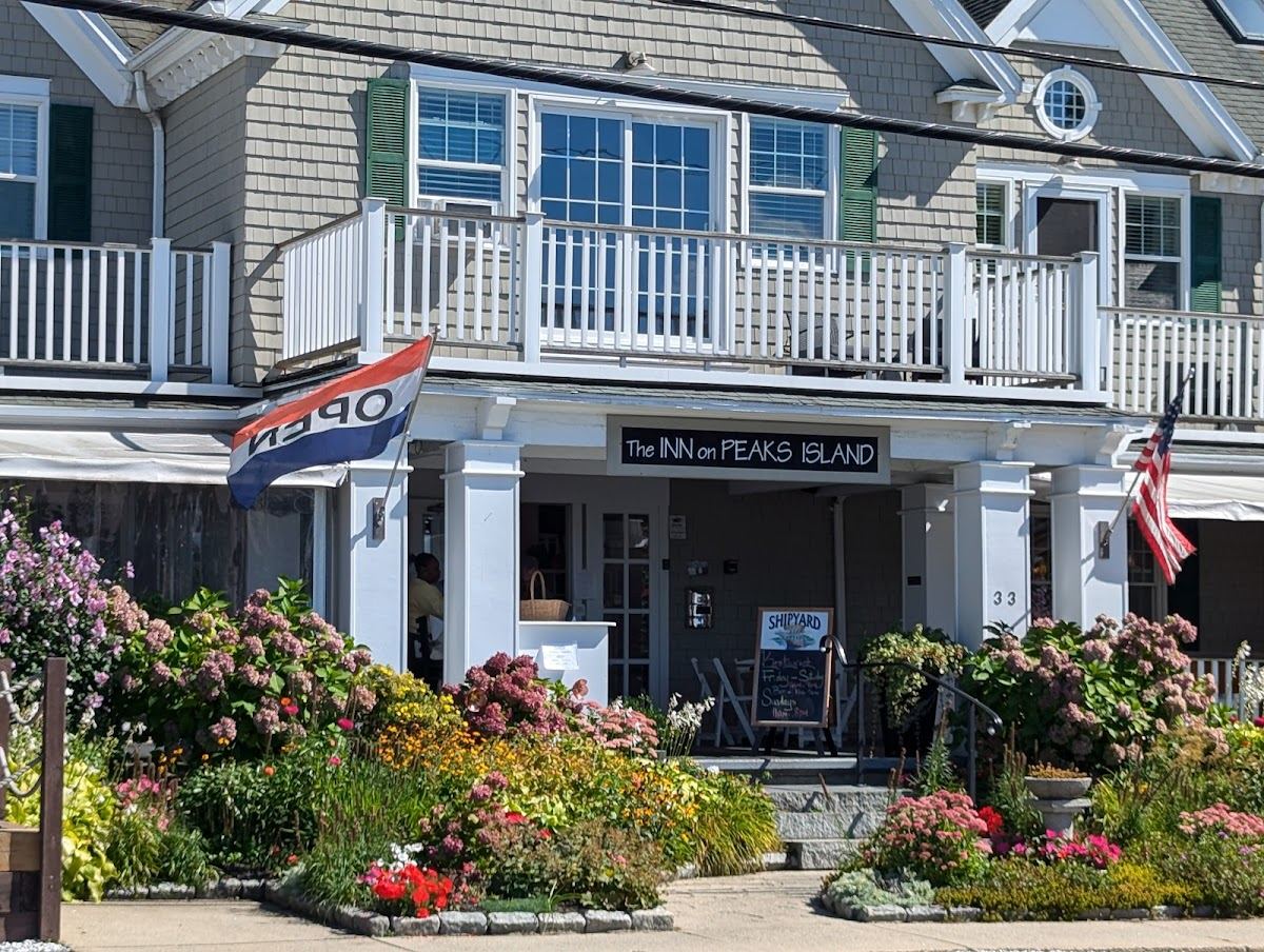 The Pub On Peaks Island