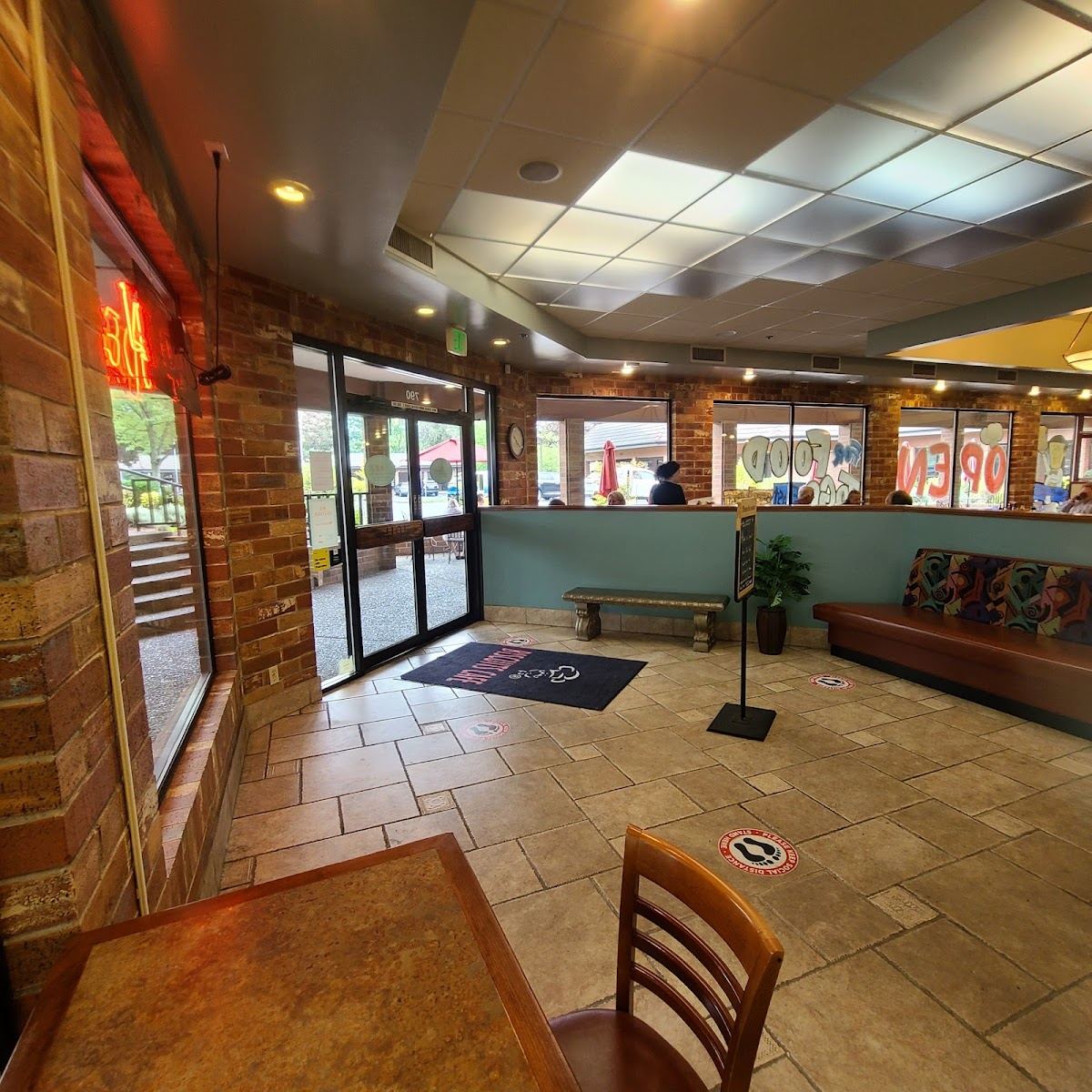 Biscuits Cafe Mercantile Dr.