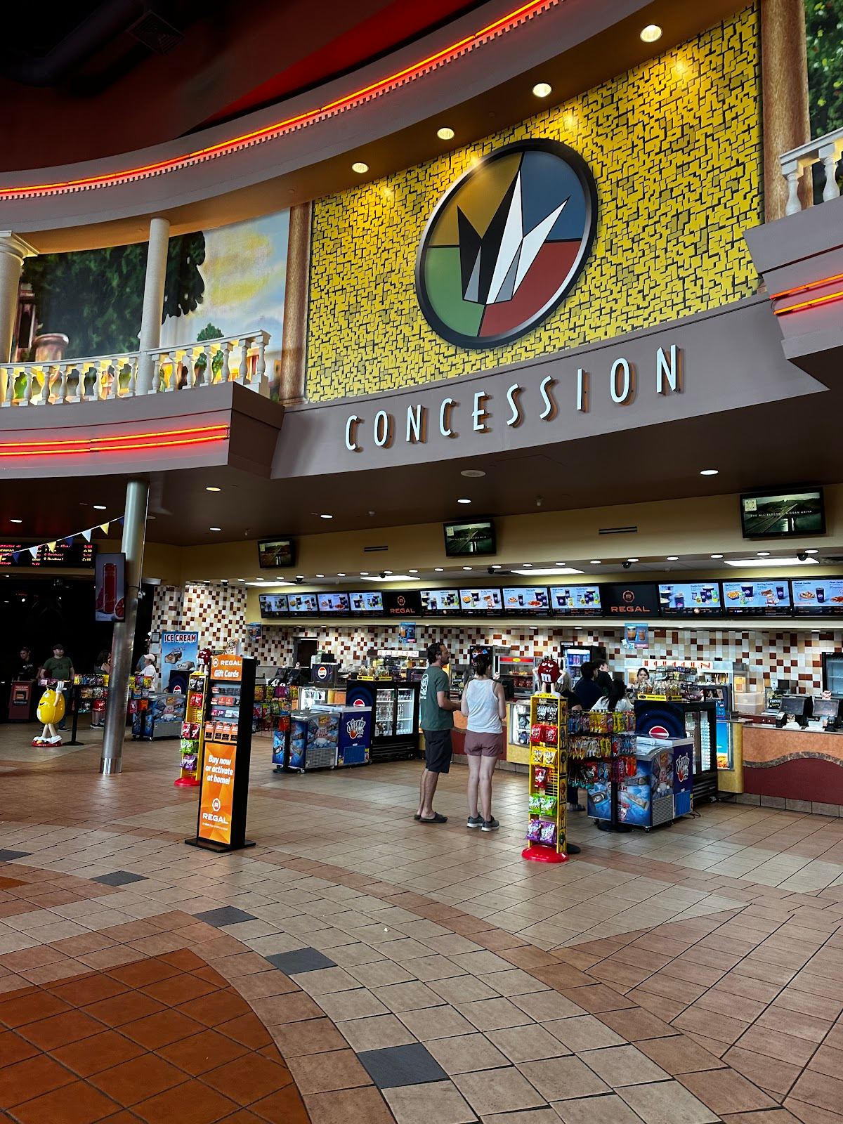 Regal Bridgeport Village