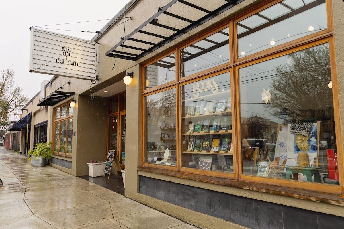 Two Rivers Bookstore