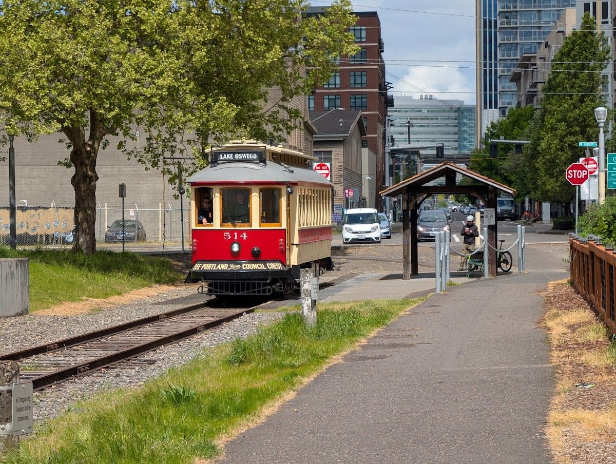 Willamette Shore Trolley stop Bancroft st Portland, oregon