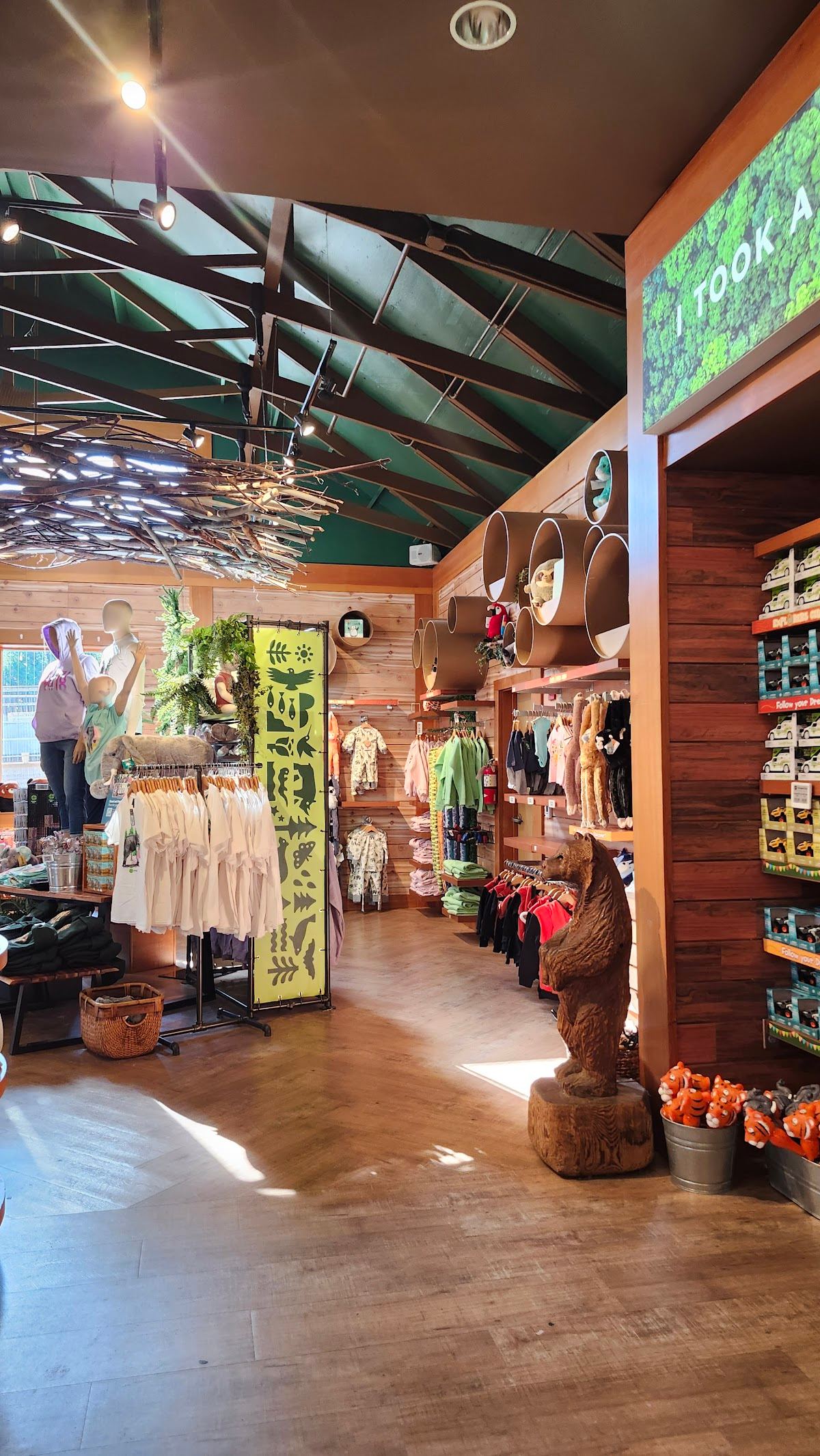 Zoo shop