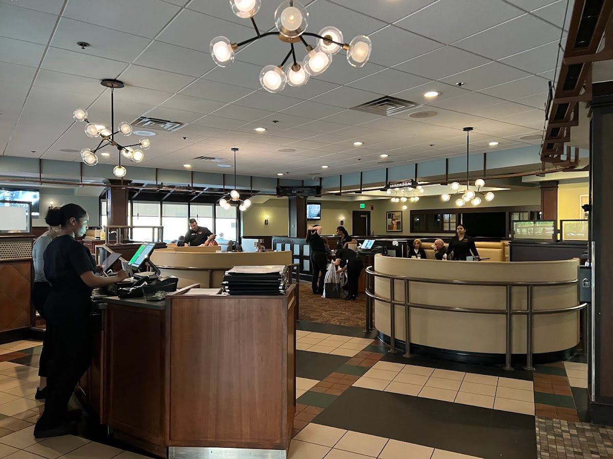 Chelo's Hometown Bar & Grille - East Providence