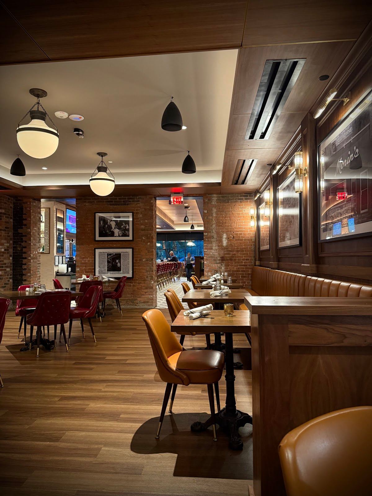 Morin's Hometown Bar & Grille