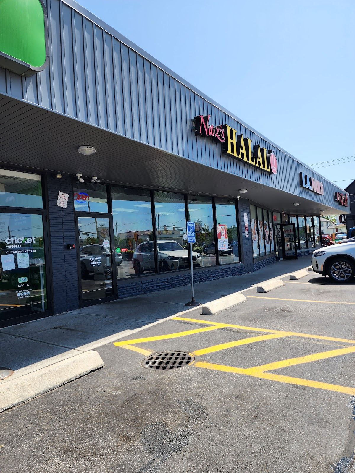 Naz's Halal Food - Cranston