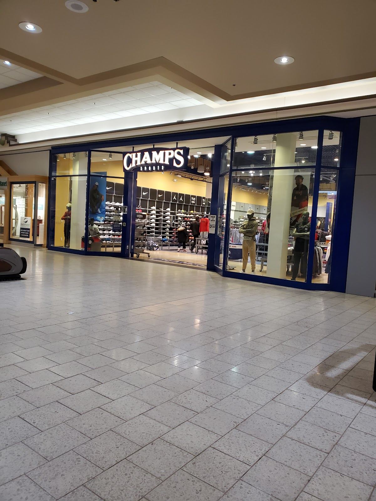 Champs Sports