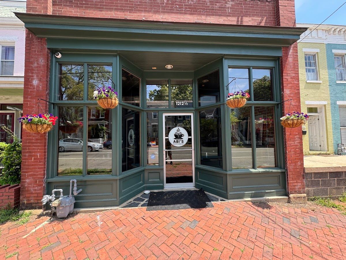 Abi's Books & Brews