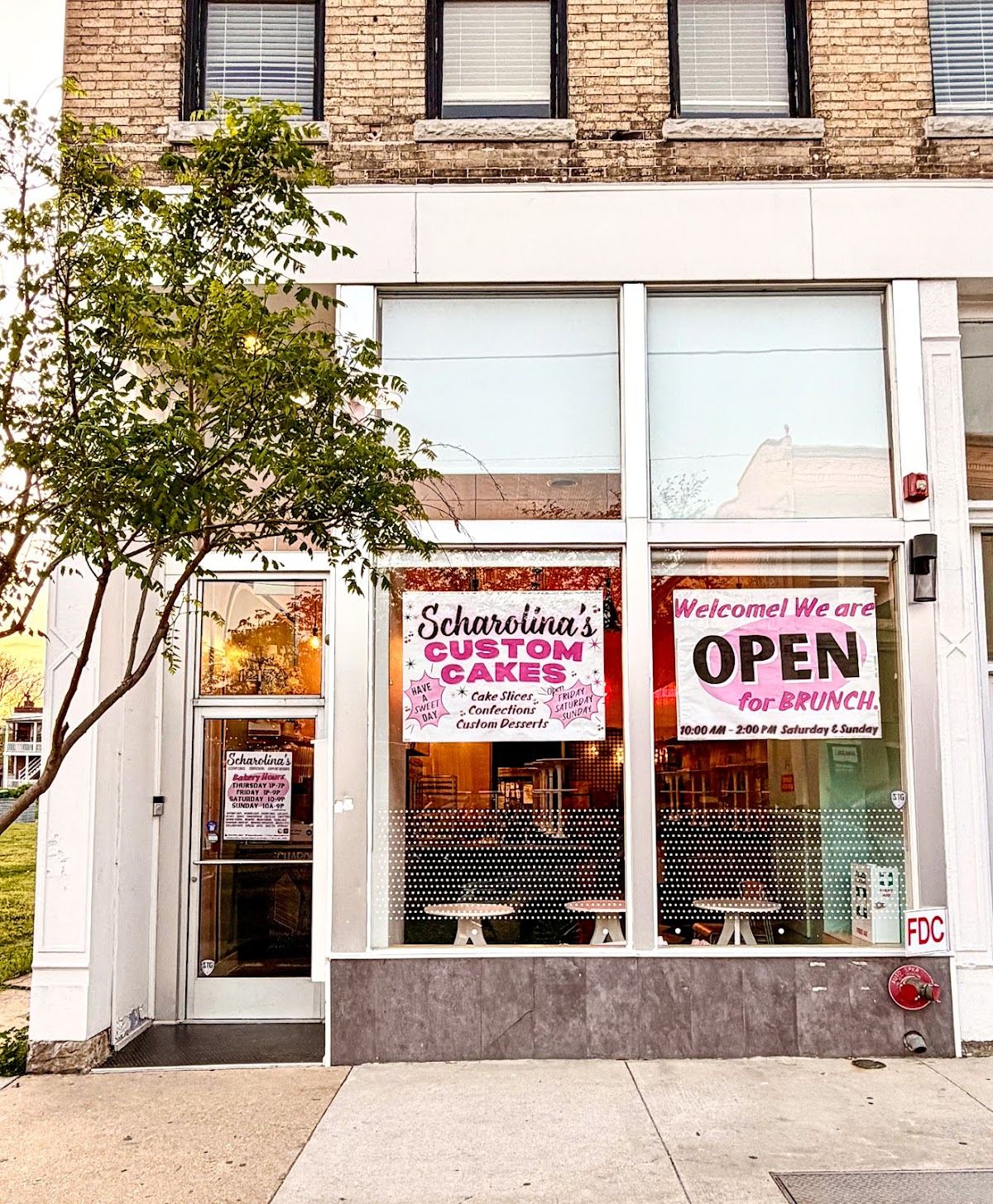 Scharolina's Custom Cakes & Confections