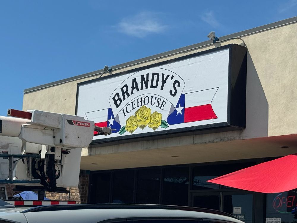 Brandy's Icehouse