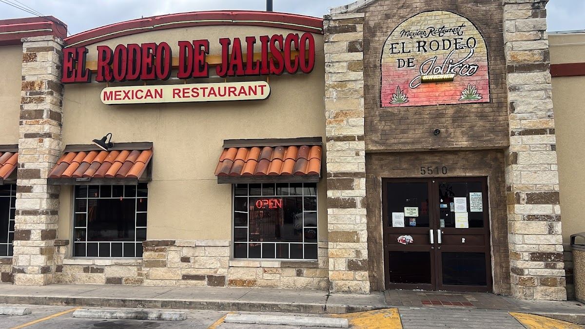 El Rodeo De Jalisco-Ackerman Road
