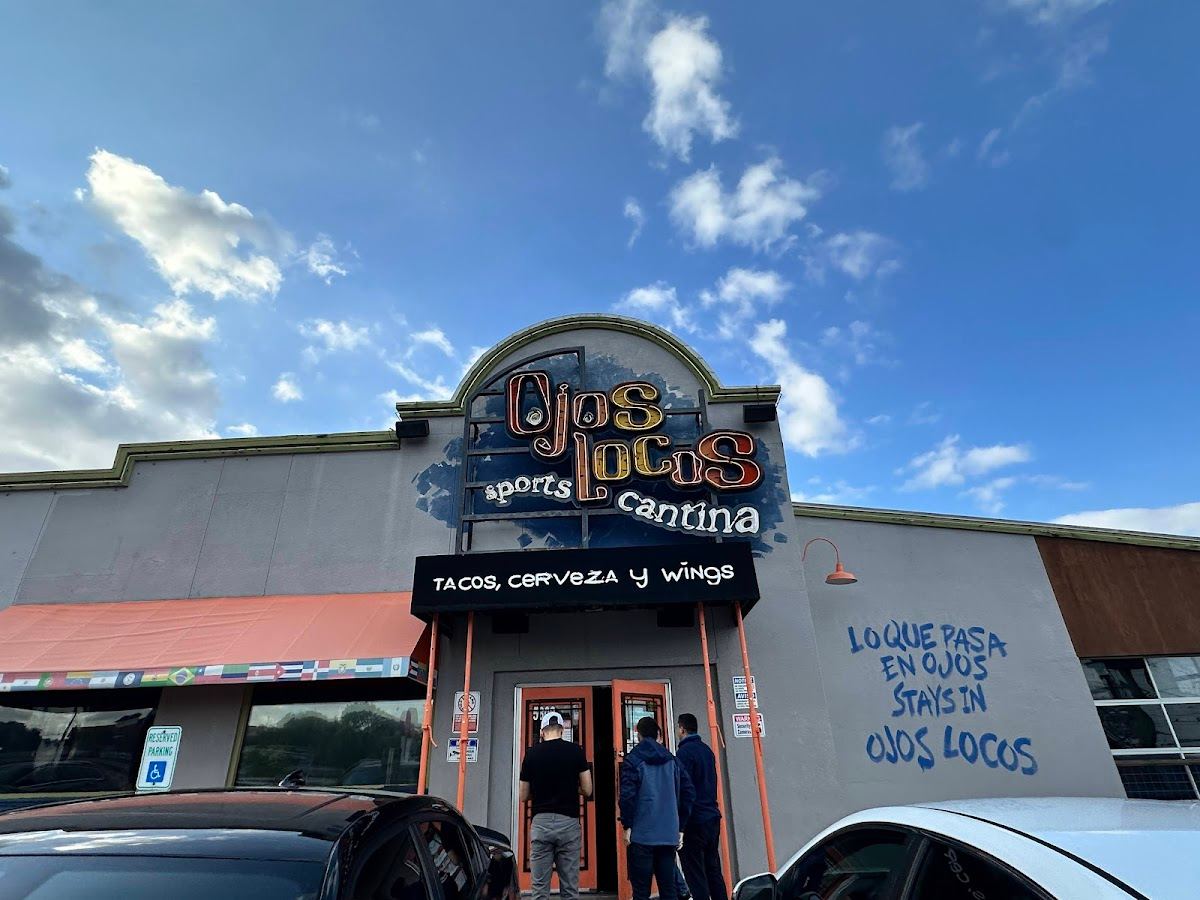 Ojos Locos Sports Cantina - San Antonio